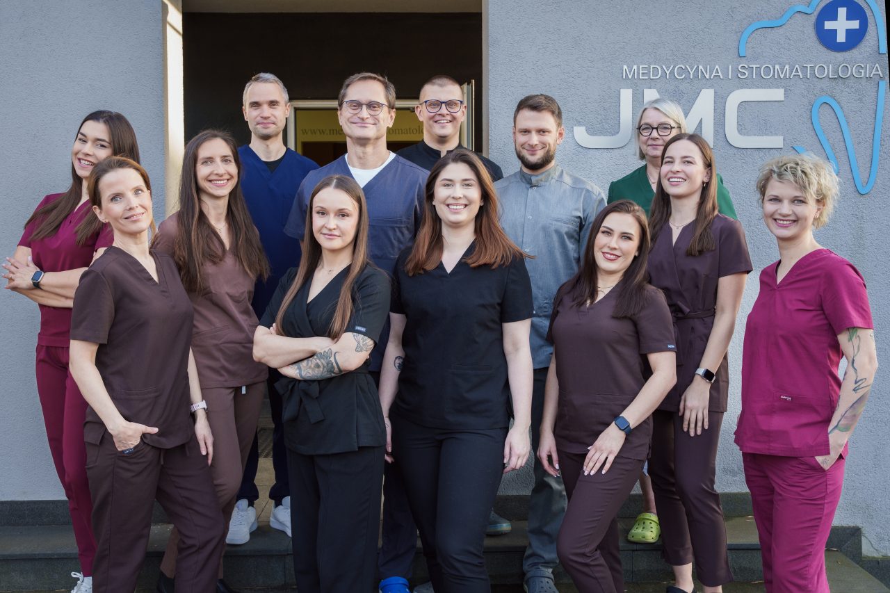 JMC Stomatologia zespół pracujących w klinice stomatologicznej przy ulicy Złotno 34 w Łodzi